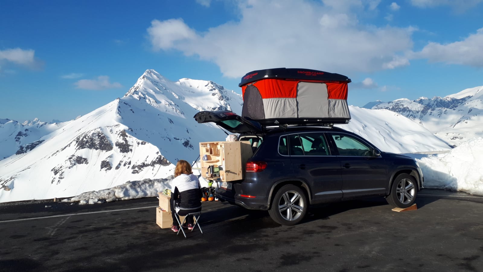 Brothers Camp Araç Üstü Çadır Deneyimleri (Alp Dağları)